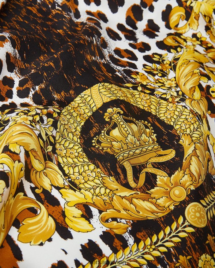 Gold Wildes Barocco-großes Seidenfoulard Versace Frauen Zubehör 8N4XJD917