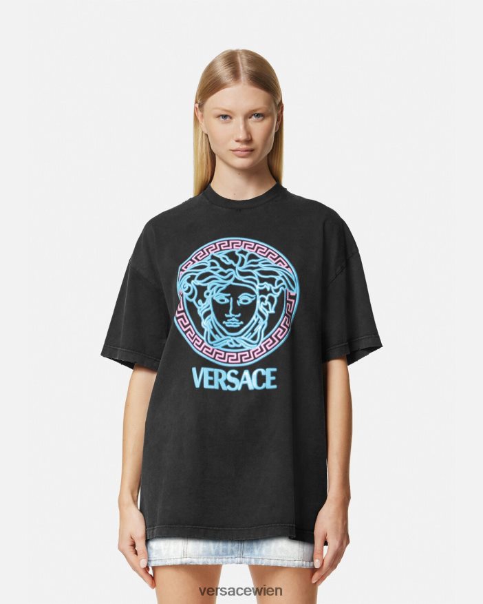 Schwarz T-Shirt mit Medusa-Logo in Distressed-Optik Versace Frauen Kleidung 8N4XJD134